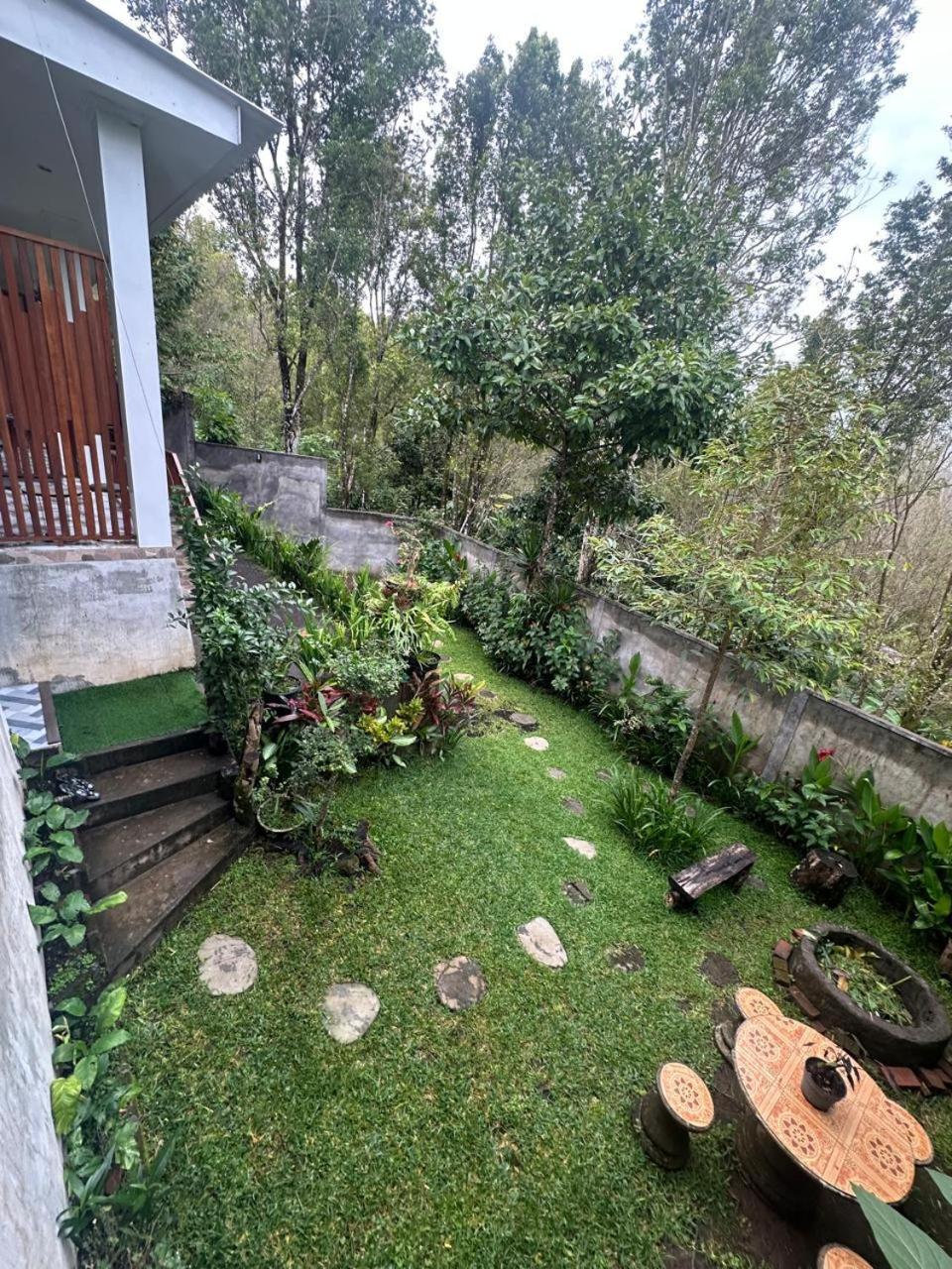 Umah Yugadi Bali Appartement Munduk Buitenkant foto